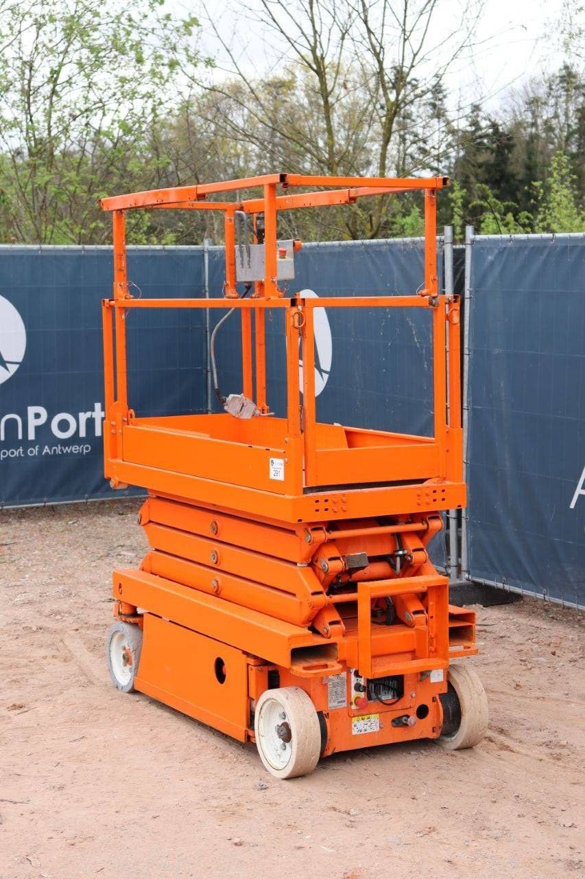 Teleskoparbeitsbühne del tipo Sonstige Sky Jack SJ3219, Gebrauchtmaschine en Antwerpen (Imagen 4)