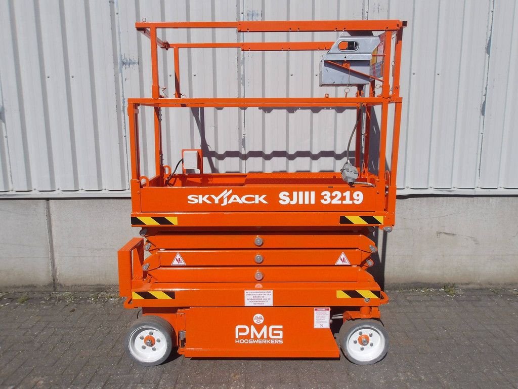 Teleskoparbeitsbühne des Typs Sonstige Sky Jack SJ3219, Gebrauchtmaschine in Antwerpen (Bild 1)