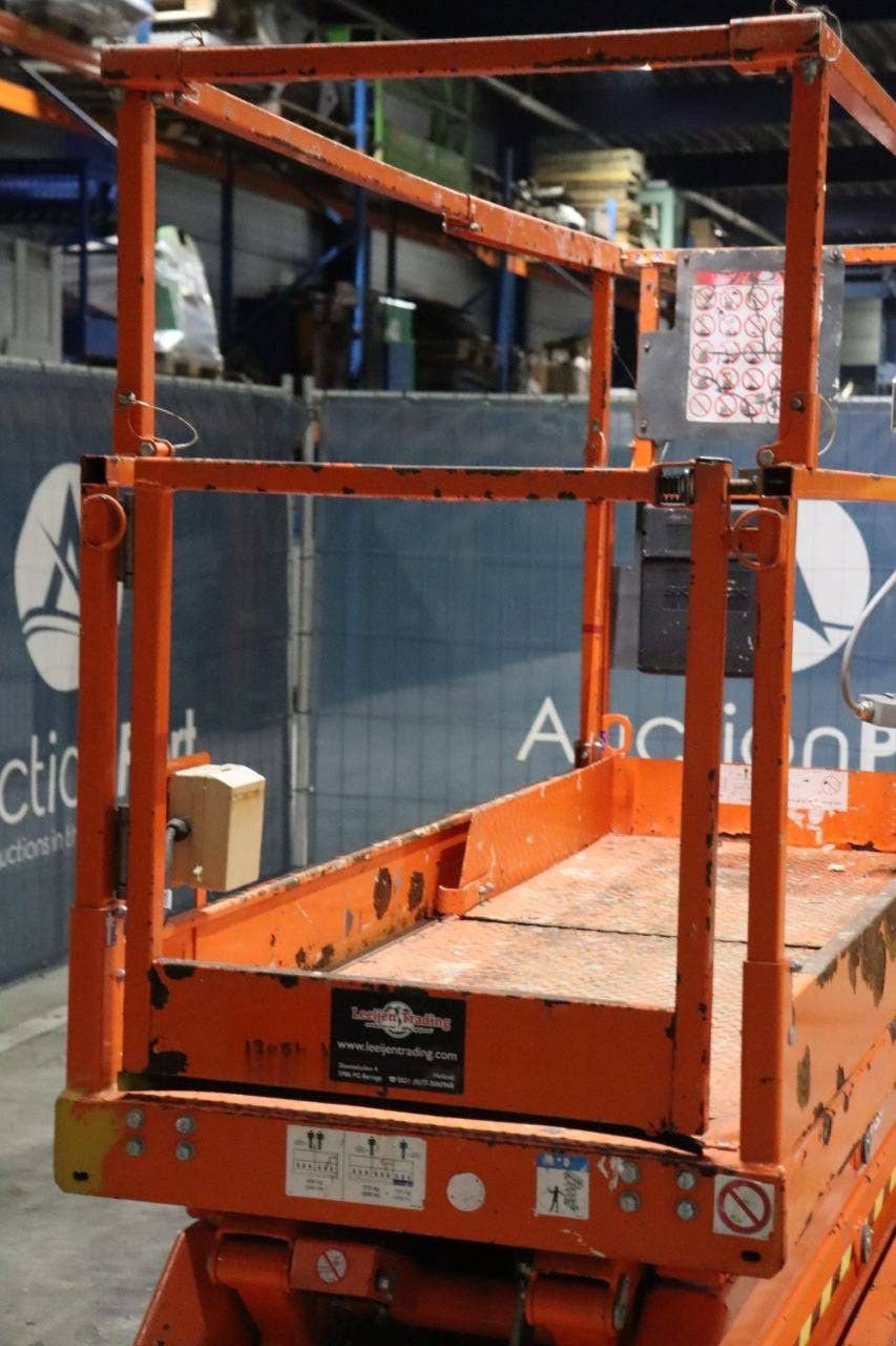 Teleskoparbeitsbühne типа Sonstige Sky Jack SJ3220, Gebrauchtmaschine в Antwerpen (Фотография 11)