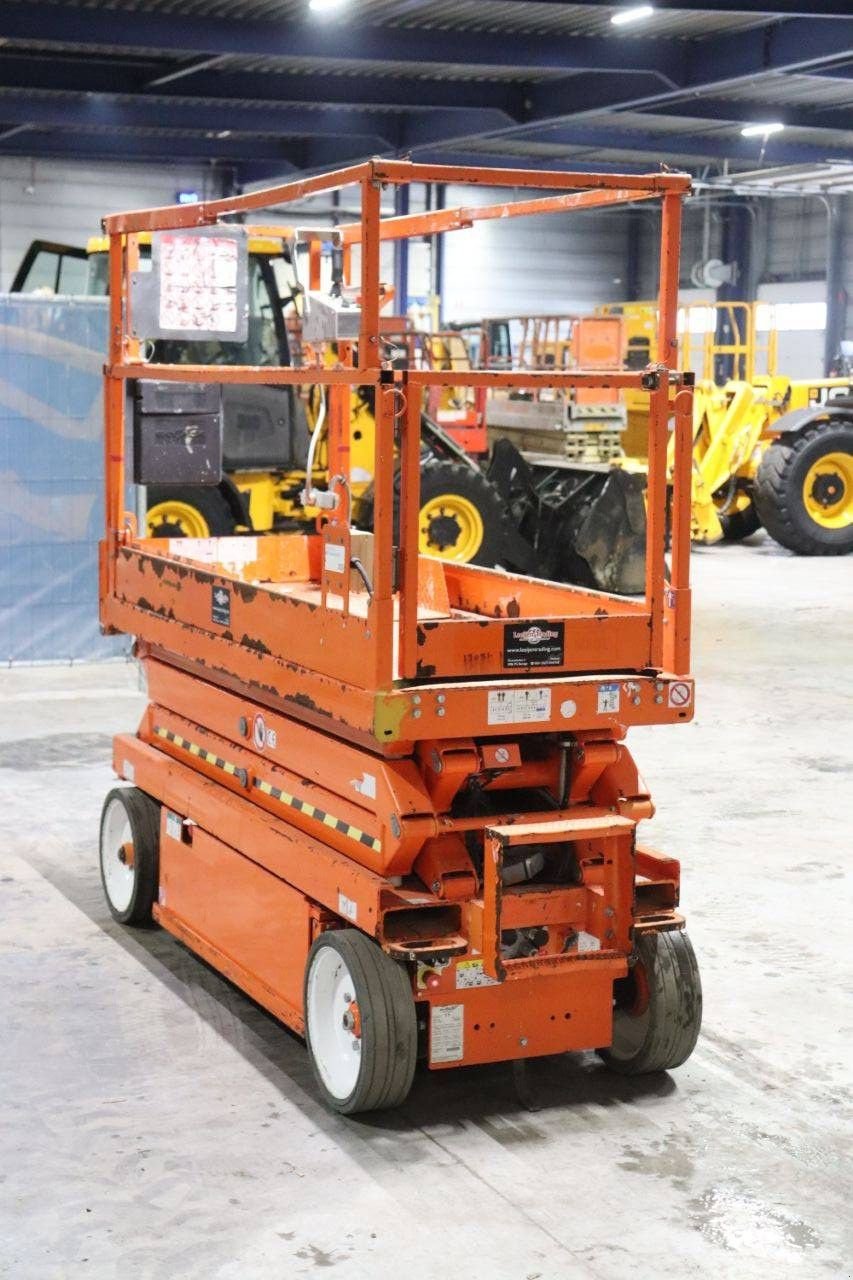 Teleskoparbeitsbühne типа Sonstige Sky Jack SJ3220, Gebrauchtmaschine в Antwerpen (Фотография 8)