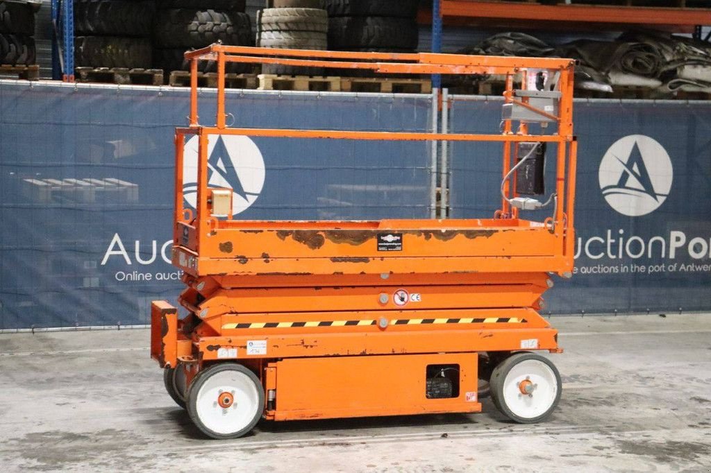 Teleskoparbeitsbühne типа Sonstige Sky Jack SJ3220, Gebrauchtmaschine в Antwerpen (Фотография 1)