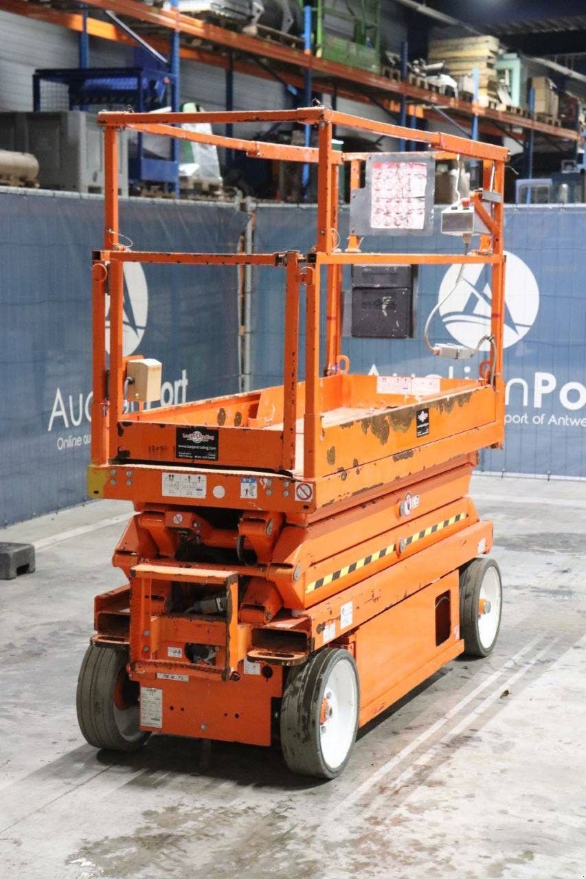 Teleskoparbeitsbühne типа Sonstige Sky Jack SJ3220, Gebrauchtmaschine в Antwerpen (Фотография 10)