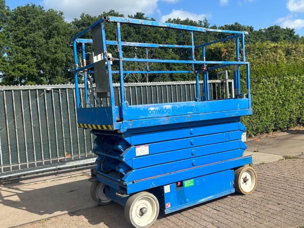 Teleskoparbeitsbühne des Typs Sonstige Sky Jack SJ4632 12m elektro schaarlift skyjack 4632, Gebrauchtmaschine in Hooge mierde (Bild 3)