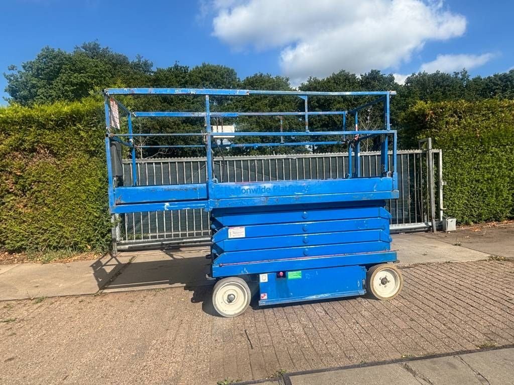 Teleskoparbeitsbühne des Typs Sonstige Sky Jack SJ4632 12m elektro schaarlift skyjack 4632, Gebrauchtmaschine in Hooge mierde (Bild 7)