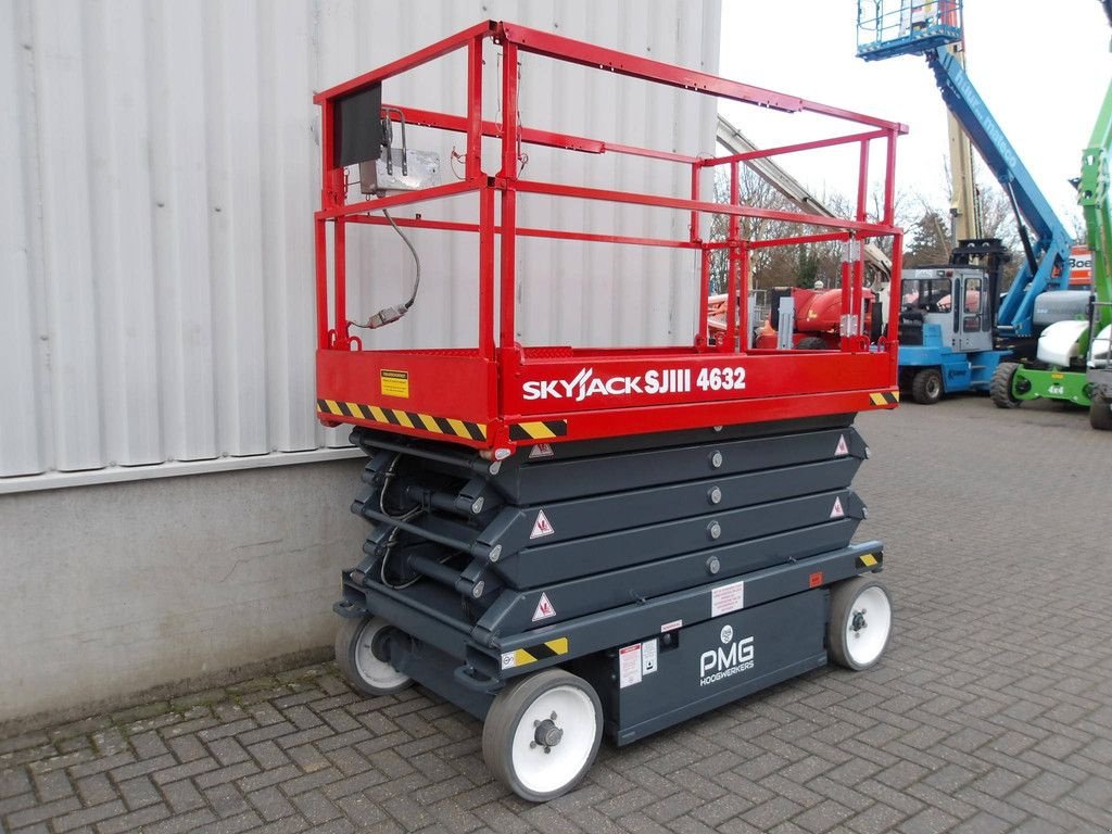 Teleskoparbeitsbühne типа Sonstige Sky Jack SJ4632, Gebrauchtmaschine в Antwerpen (Фотография 2)