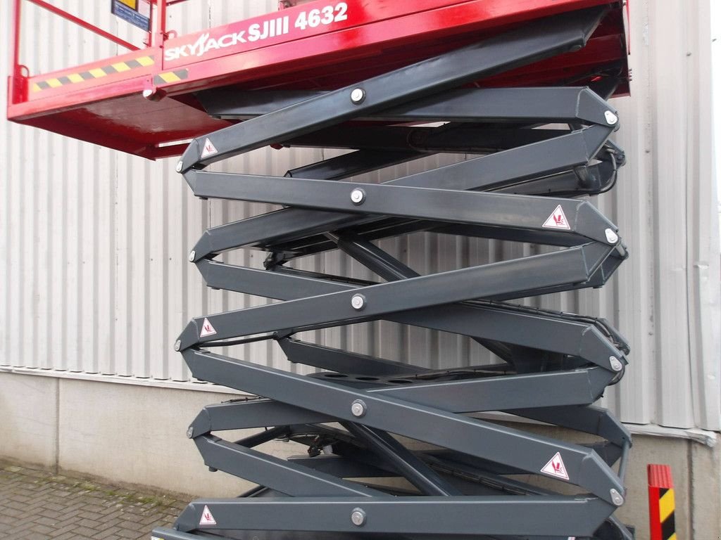 Teleskoparbeitsbühne типа Sonstige Sky Jack SJ4632, Gebrauchtmaschine в Antwerpen (Фотография 11)