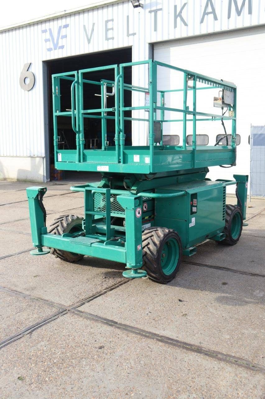 Teleskoparbeitsbühne du type Sonstige Sky Jack SJ6832RT, Gebrauchtmaschine en Antwerpen (Photo 7)