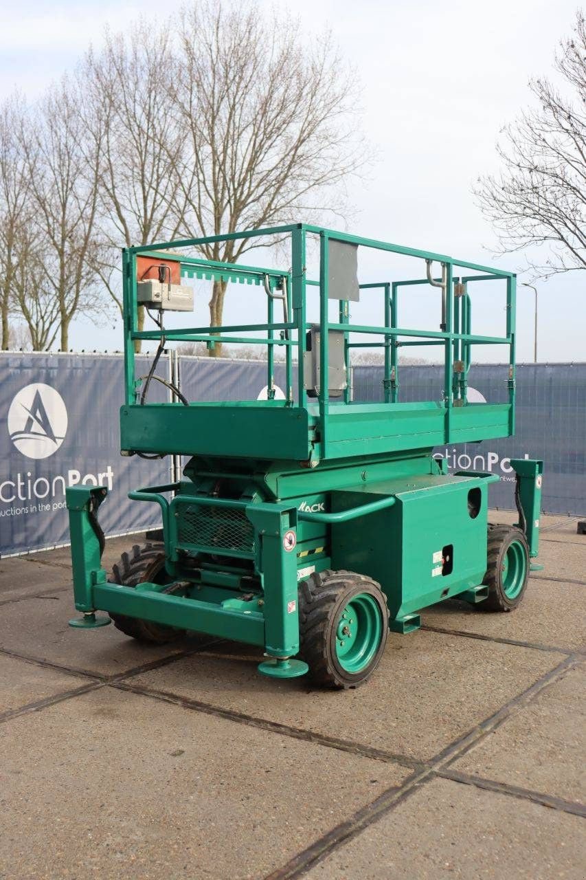 Teleskoparbeitsbühne du type Sonstige Sky Jack SJ6832RT, Gebrauchtmaschine en Antwerpen (Photo 10)