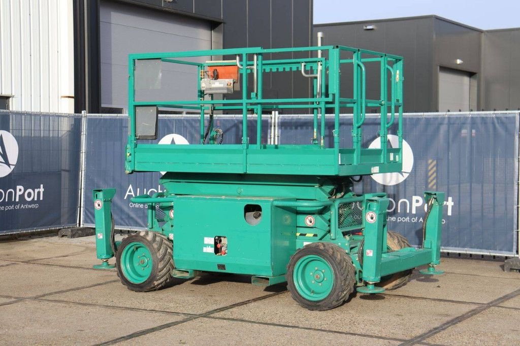 Teleskoparbeitsbühne du type Sonstige Sky Jack SJ6832RT, Gebrauchtmaschine en Antwerpen (Photo 3)