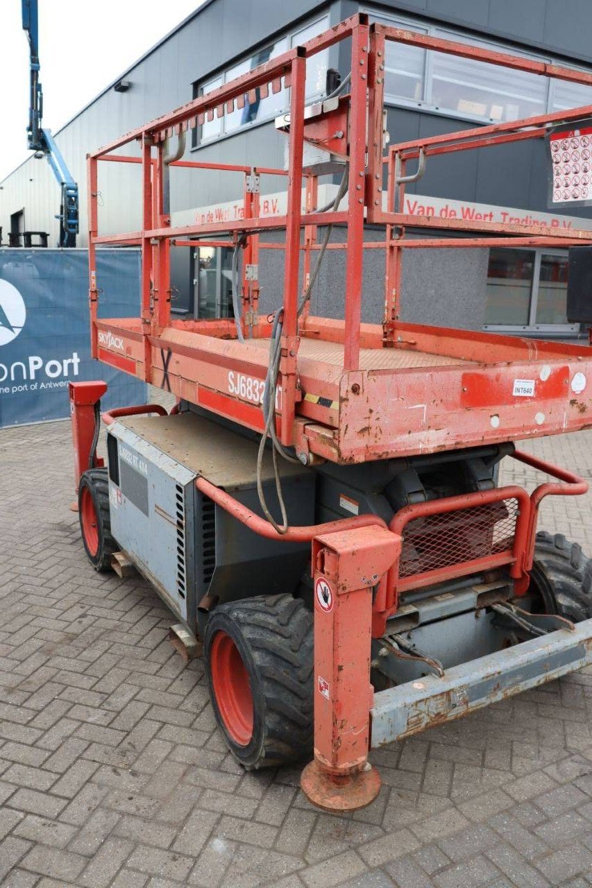 Teleskoparbeitsbühne des Typs Sonstige Sky Jack SJ6832RT, Gebrauchtmaschine in Antwerpen (Bild 8)