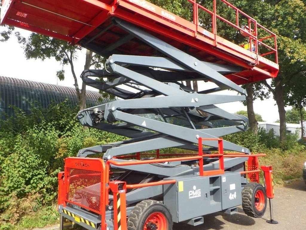 Teleskoparbeitsbühne типа Sonstige Sky Jack SJ9250, Gebrauchtmaschine в Antwerpen (Фотография 10)