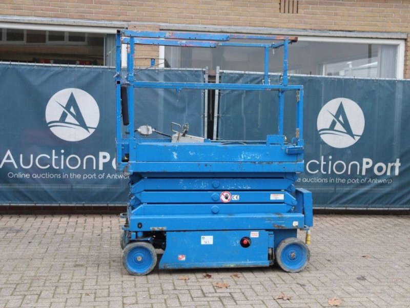 Teleskoparbeitsbühne Türe ait Sonstige Sky Jack SJIII-3219, Gebrauchtmaschine içinde Antwerpen (resim 1)