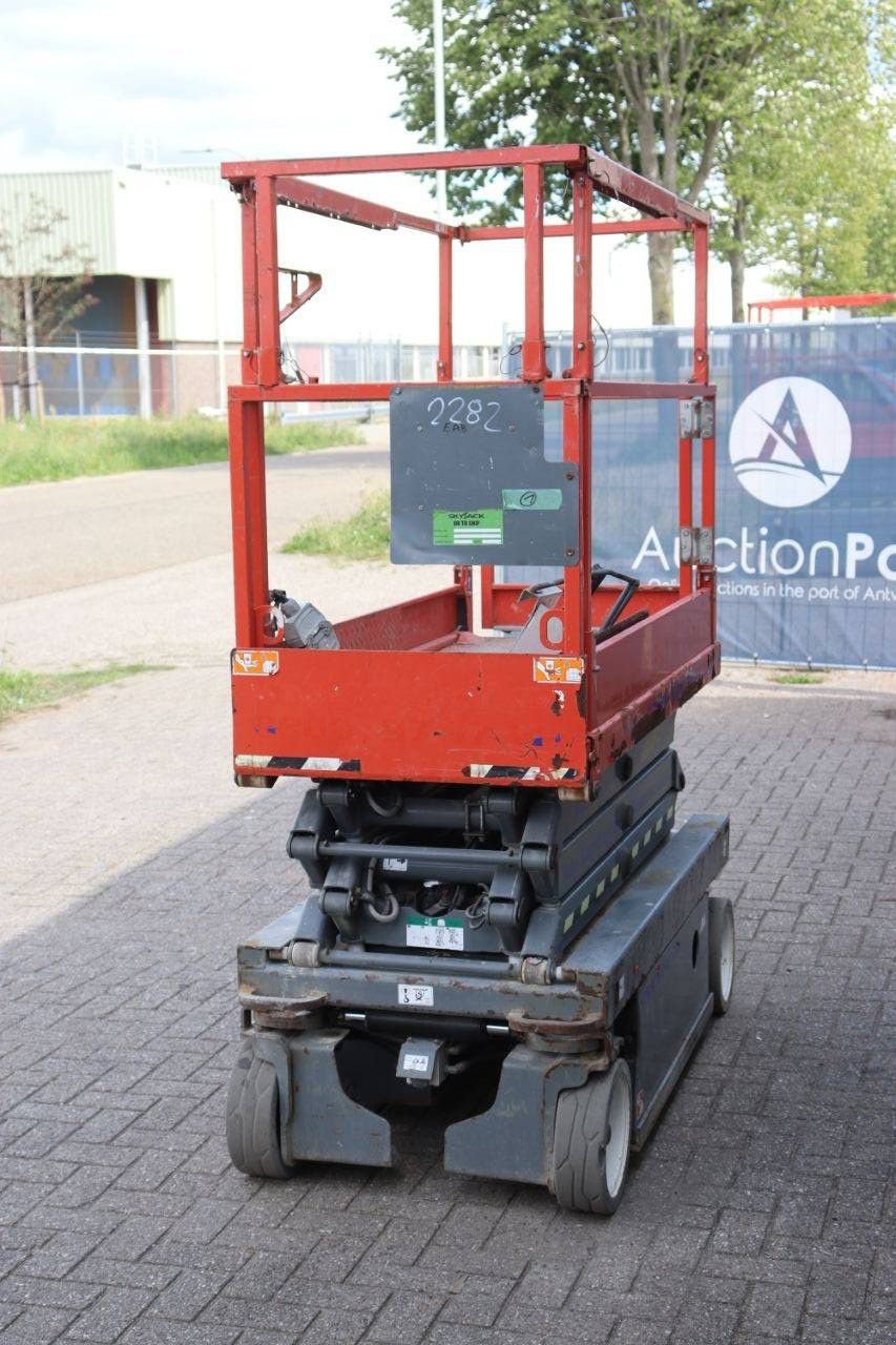 Teleskoparbeitsbühne typu Sonstige Sky Jack SJIII 3219, Gebrauchtmaschine v Antwerpen (Obrázek 7)