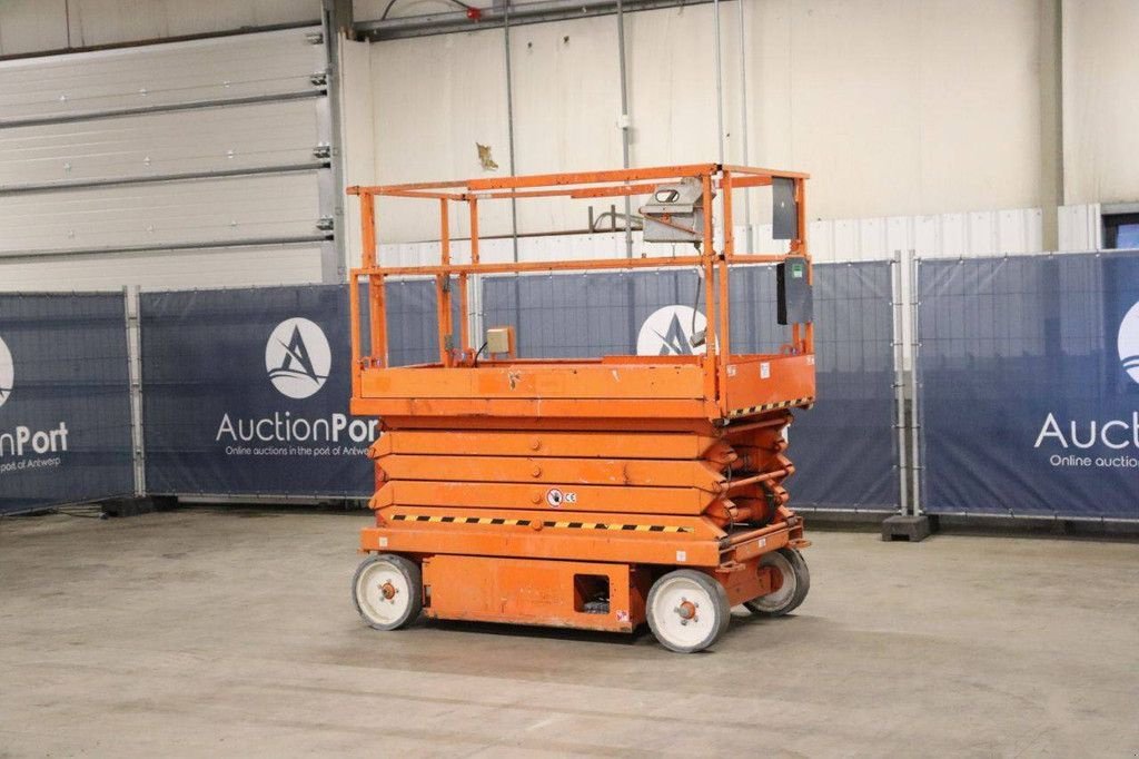 Teleskoparbeitsbühne des Typs Sonstige Sky Jack SJIII-4632, Gebrauchtmaschine in Antwerpen (Bild 4)