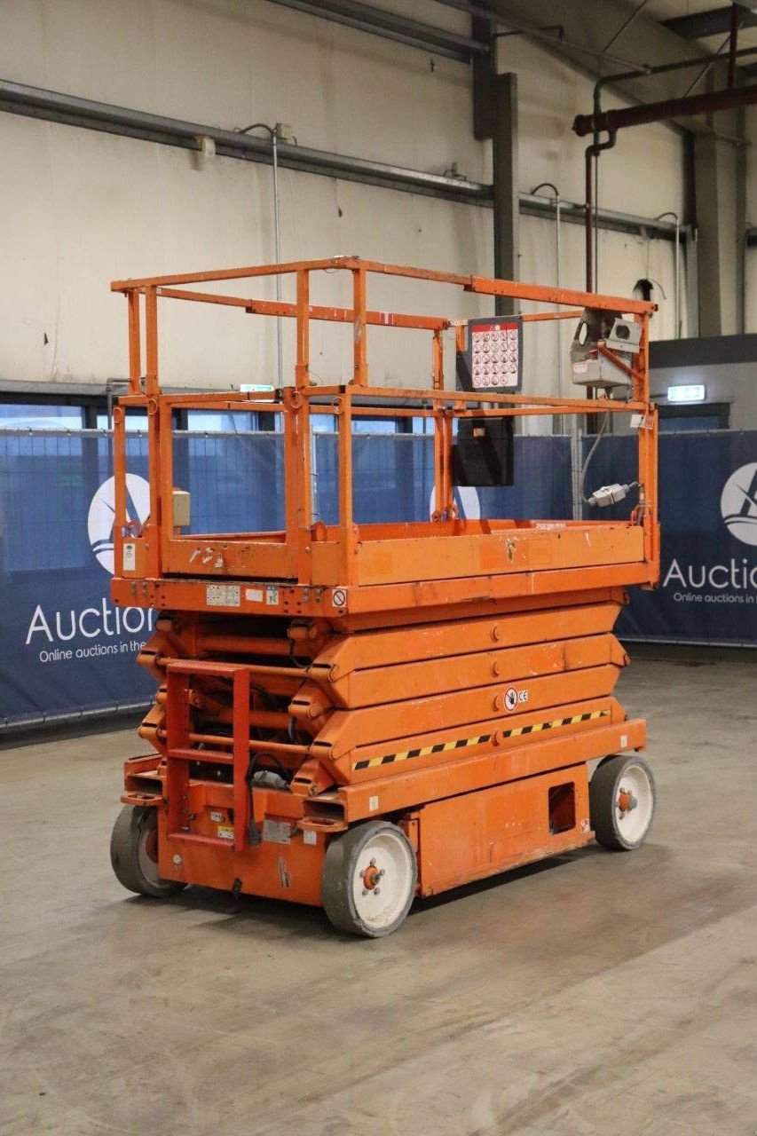 Teleskoparbeitsbühne des Typs Sonstige Sky Jack SJIII-4632, Gebrauchtmaschine in Antwerpen (Bild 11)