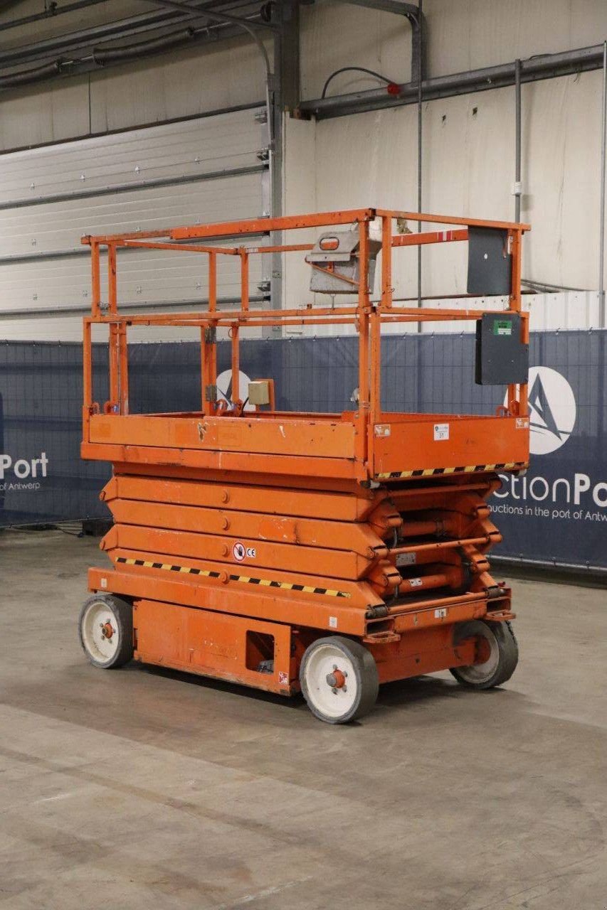 Teleskoparbeitsbühne типа Sonstige Sky Jack SJIII-4632, Gebrauchtmaschine в Antwerpen (Фотография 5)