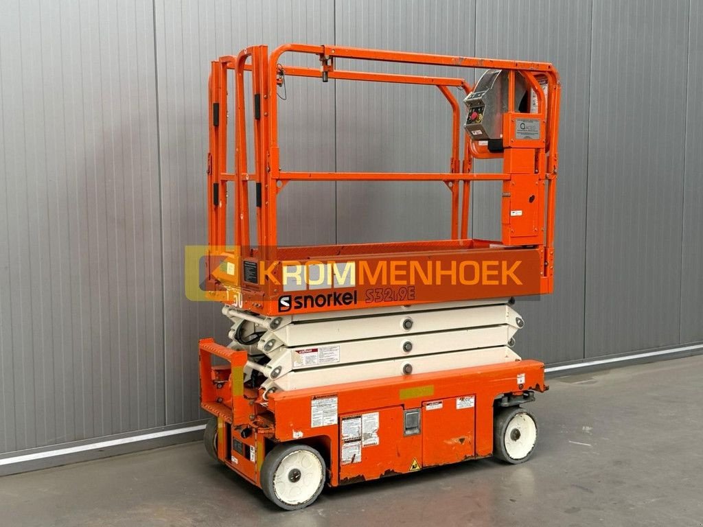 Teleskoparbeitsbühne типа Sonstige Snorkel S 3219 E, Gebrauchtmaschine в Apeldoorn (Фотография 4)