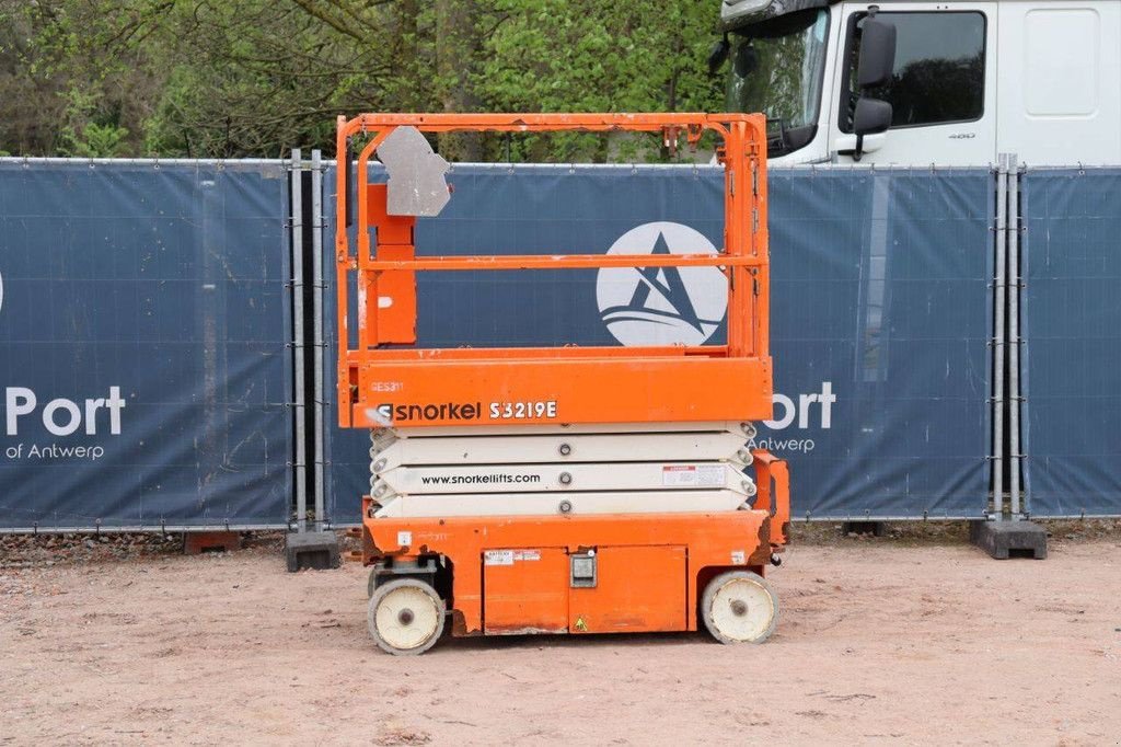 Teleskoparbeitsbühne Türe ait Sonstige Snorkel S3219E, Gebrauchtmaschine içinde Antwerpen (resim 1)
