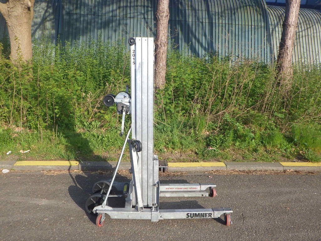 Teleskoparbeitsbühne типа Sonstige Sumner 2015, Gebrauchtmaschine в Antwerpen (Фотография 1)