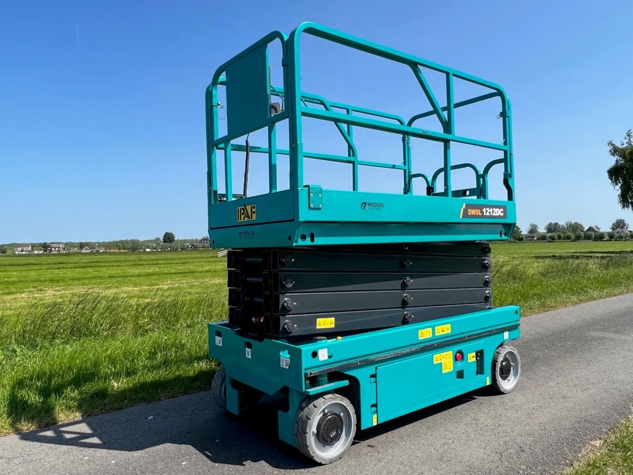 Teleskoparbeitsbühne του τύπου Sunward 12 meter schaarhoogwerker elektr, Gebrauchtmaschine σε Hardinxveld-Giessendam (Φωτογραφία 5)