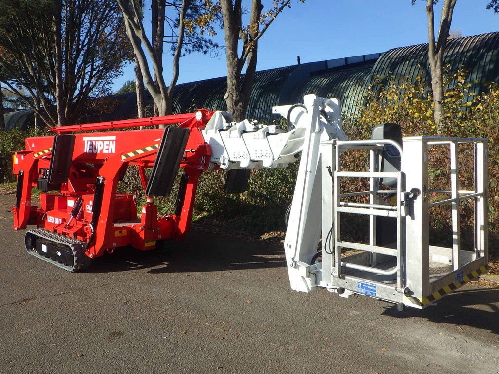 Teleskoparbeitsbühne типа Teupen Leo30T, Gebrauchtmaschine в Antwerpen (Фотография 3)