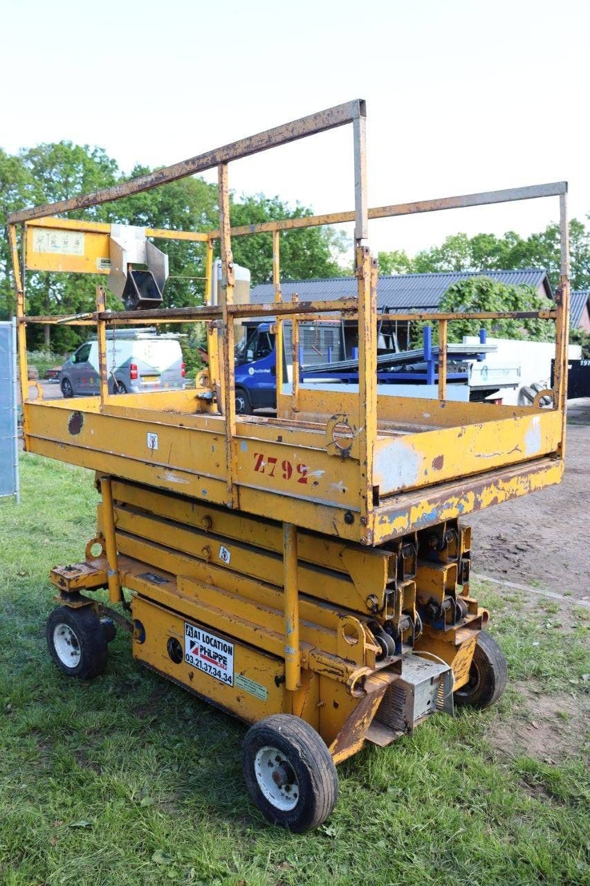 Teleskoparbeitsbühne a típus Upright Schaarlift, Gebrauchtmaschine ekkor: Antwerpen (Kép 8)