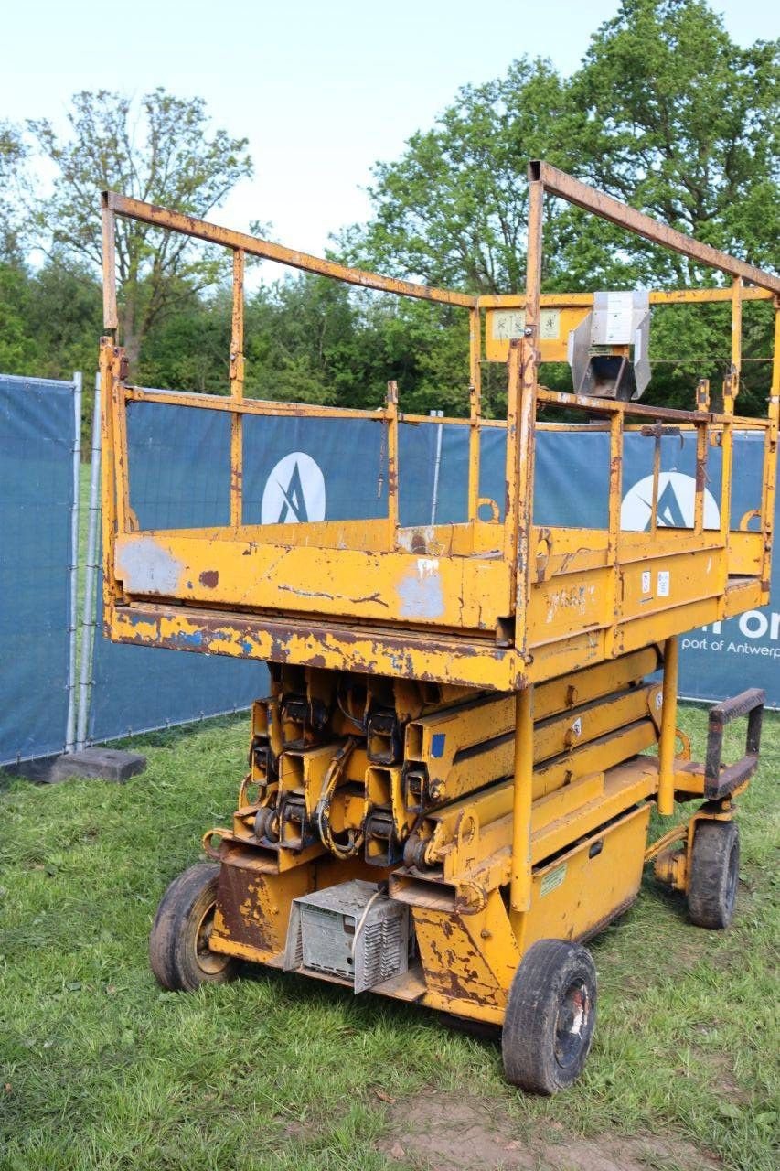 Teleskoparbeitsbühne a típus Upright Schaarlift, Gebrauchtmaschine ekkor: Antwerpen (Kép 11)
