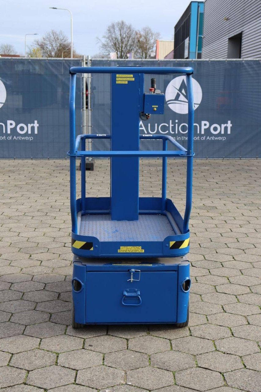 Teleskoparbeitsbühne типа Upright TM-12, Gebrauchtmaschine в Antwerpen (Фотография 9)