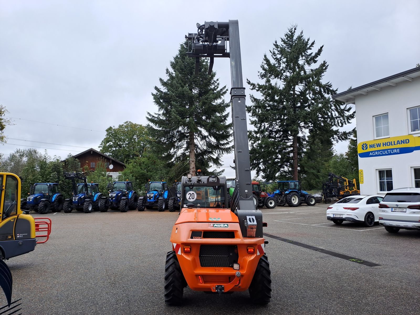 Teleskoplader of the type Ausa Teleskoplader Ausa T235H, Vorführmaschine in Burgkirchen (Picture 19)