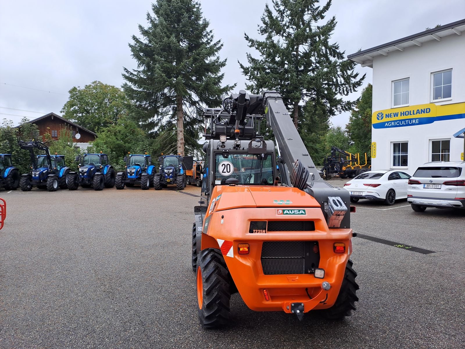 Teleskoplader of the type Ausa Teleskoplader Ausa T235H, Vorführmaschine in Burgkirchen (Picture 5)