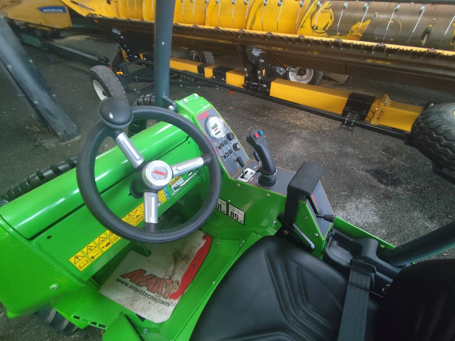 Teleskoplader tip Avant 423, Gebrauchtmaschine in Le Horps (Poză 7)