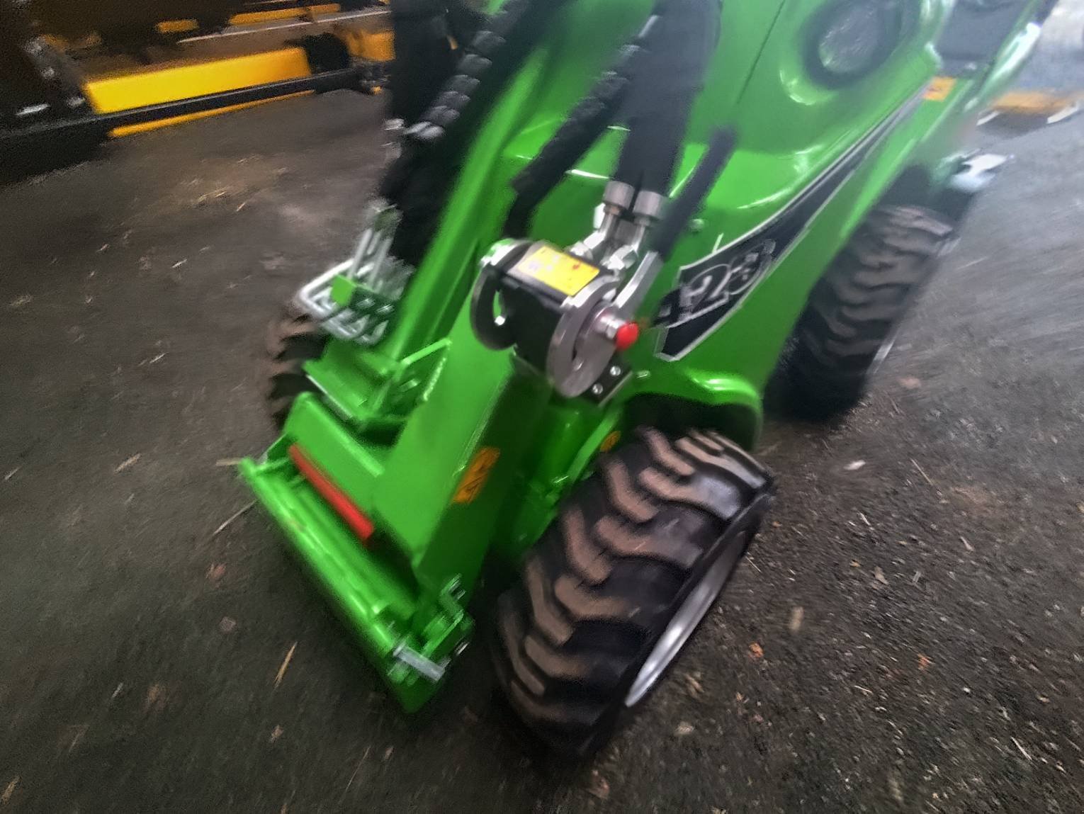 Teleskoplader типа Avant 423, Gebrauchtmaschine в Le Horps (Фотография 5)