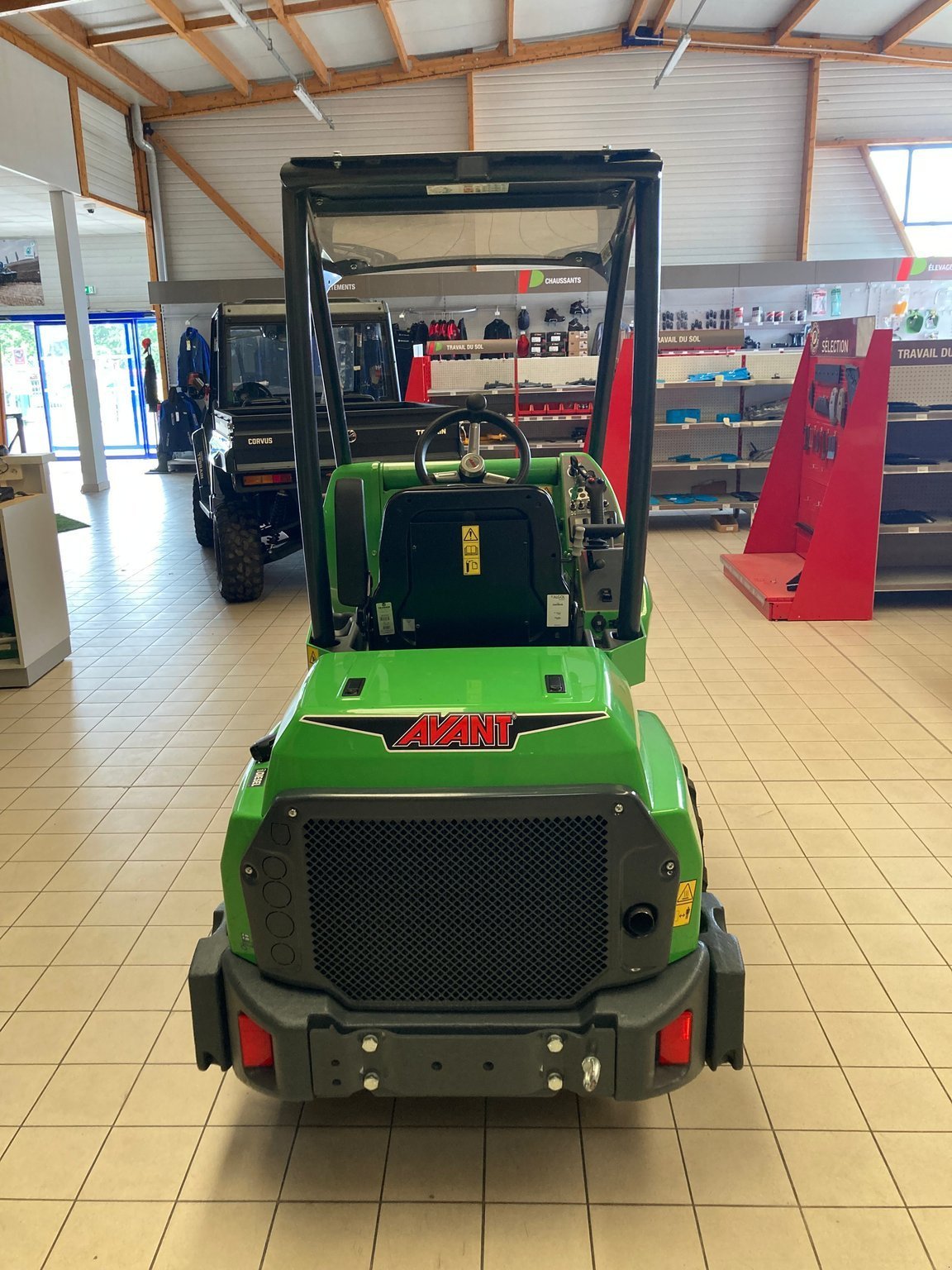 Teleskoplader of the type Avant 528 OPTIDRIVE, Gebrauchtmaschine in Le Horps (Picture 3)