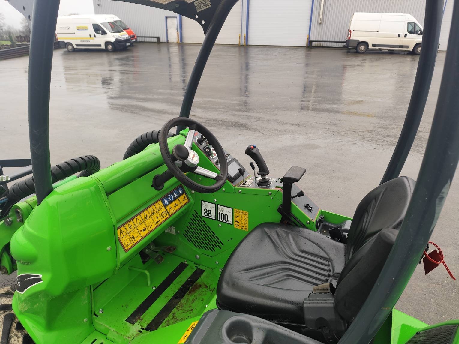 Teleskoplader del tipo Avant 528 OPTIDRIVE, Gebrauchtmaschine In Le Horps (Immagine 7)