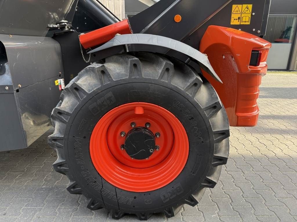 Teleskoplader du type Bobcat T 40.180 SLP, Gebrauchtmaschine en Luttenberg (Photo 4)