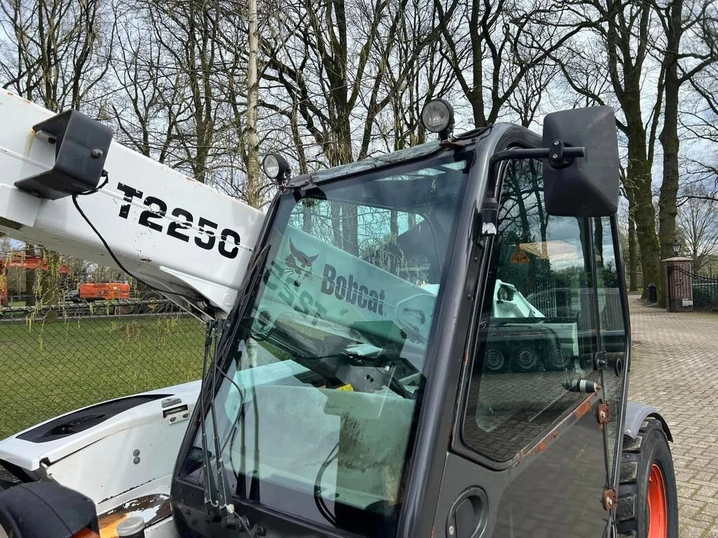 Teleskoplader des Typs Bobcat T2250 Verreiker shovel, Gebrauchtmaschine in Harskamp (Bild 7)