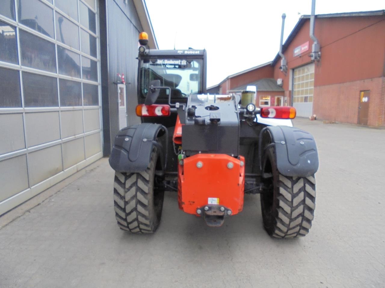 Teleskoplader от тип Bobcat TELESKOPLÆSSER, Gebrauchtmaschine в Ribe (Снимка 4)