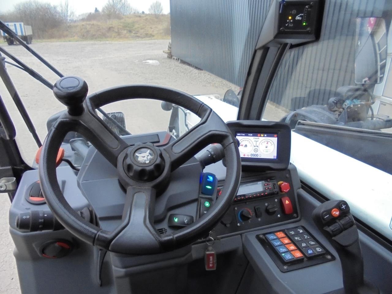 Teleskoplader от тип Bobcat TELESKOPLÆSSER, Gebrauchtmaschine в Ribe (Снимка 15)