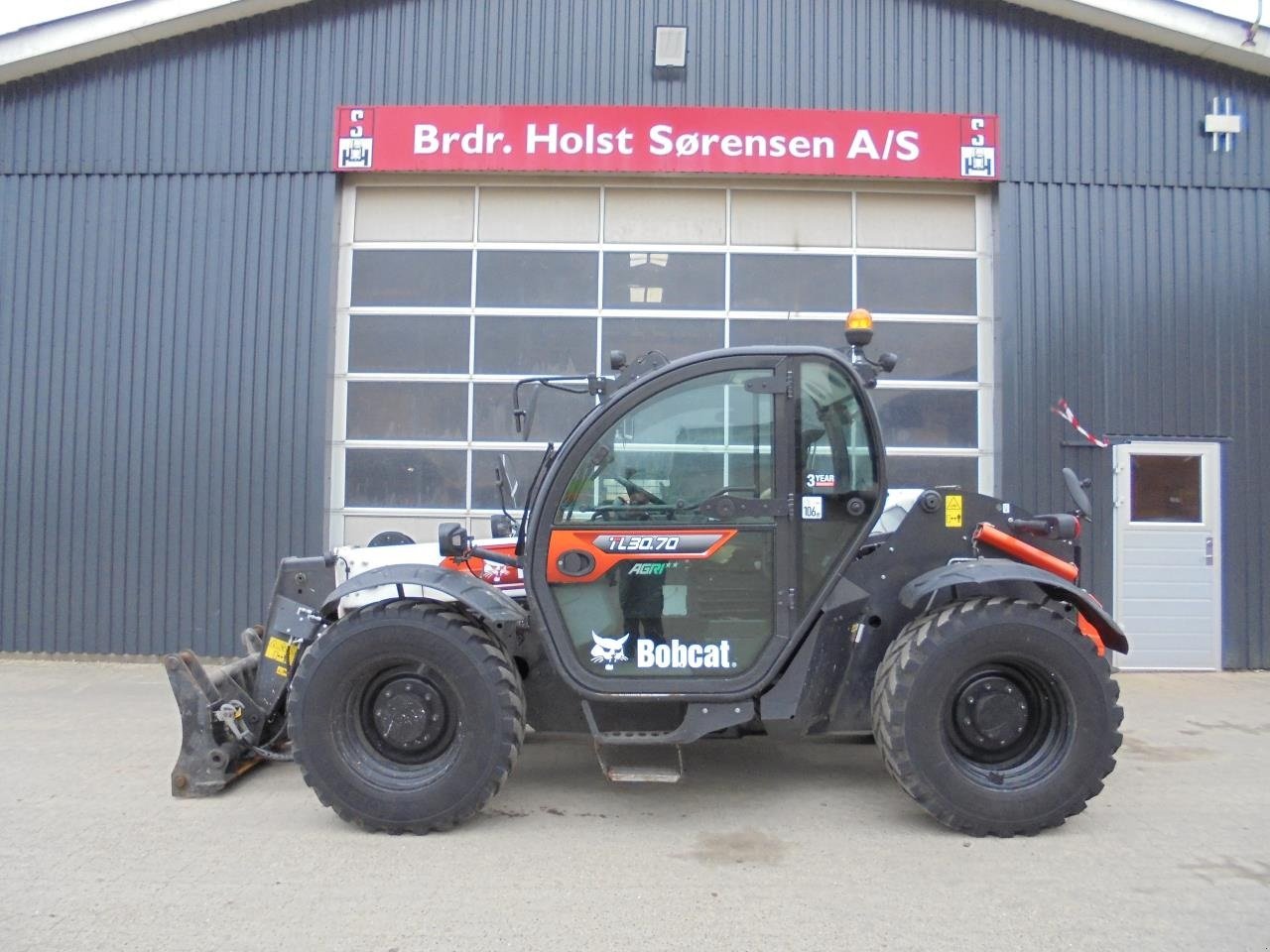 Teleskoplader от тип Bobcat TELESKOPLÆSSER, Gebrauchtmaschine в Ribe (Снимка 8)