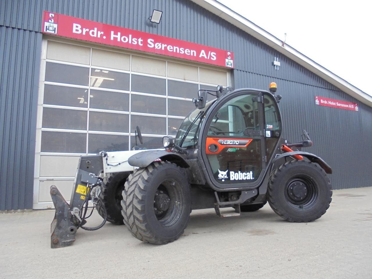 Teleskoplader от тип Bobcat TELESKOPLÆSSER, Gebrauchtmaschine в Ribe (Снимка 19)