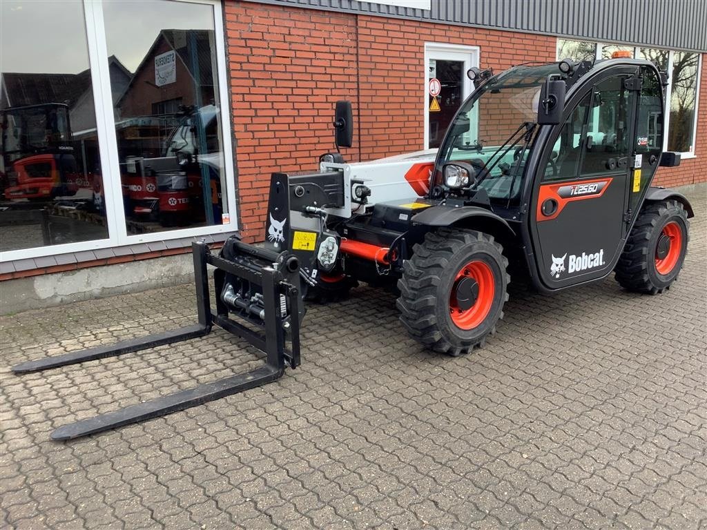 Teleskoplader tip Bobcat TL 25.60, Gebrauchtmaschine in Rødding (Poză 2)