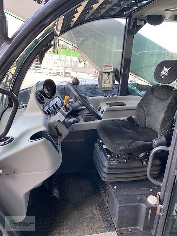 Teleskoplader typu Bobcat TL 38.70 HF mit nur 2600 Stunden, inkl. 3 Werkzeugen, 40 km/h, Gebrauchtmaschine v Rittersdorf (Obrázek 11)