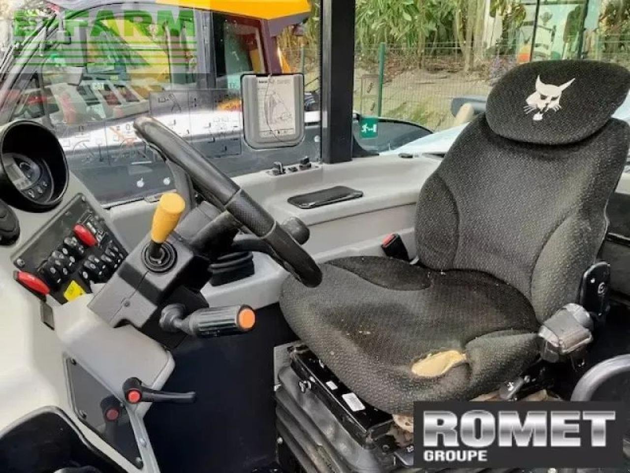 Teleskoplader typu Bobcat tl 3870hf, Gebrauchtmaschine v GENNES-SUR-GLAIZE (Obrázek 5)