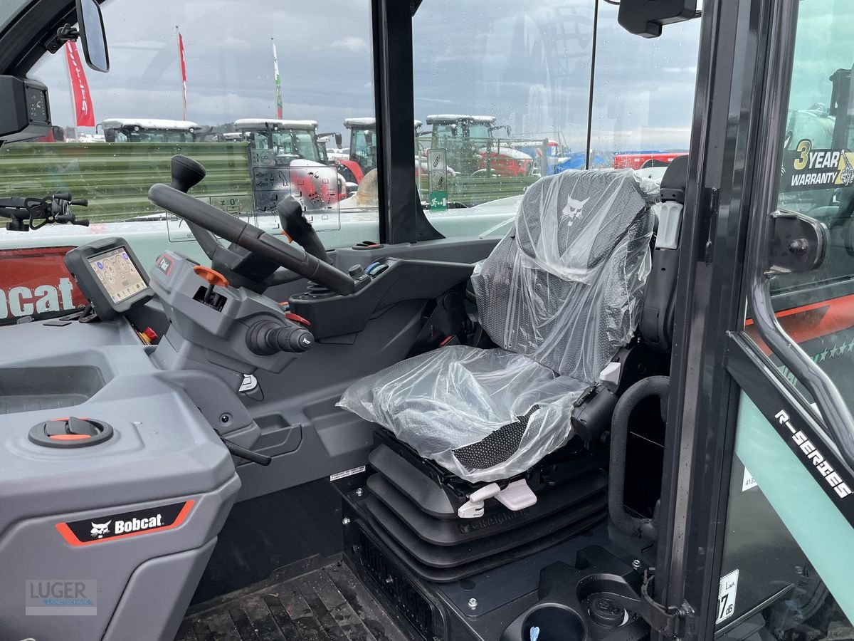 Teleskoplader of the type Bobcat TL 38.70HF, Neumaschine in Niederkappel (Picture 11)