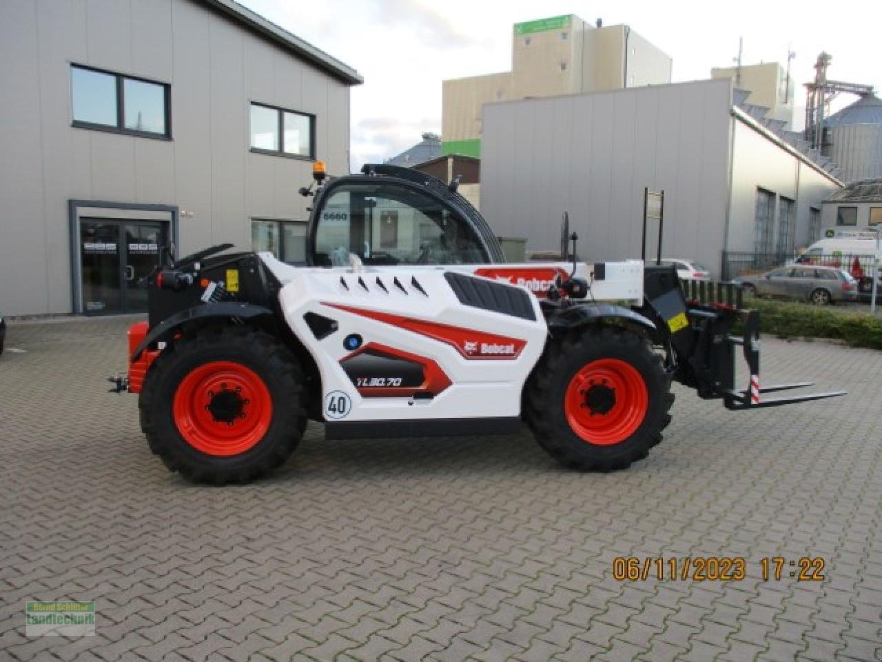 Teleskoplader del tipo Bobcat TL30-70 Agri  48 Monate 0%, Neumaschine In Büren (Immagine 2)
