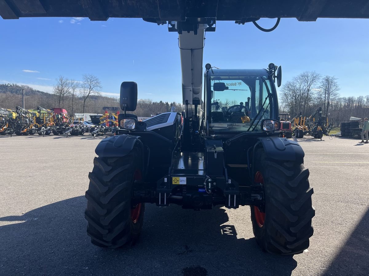 Teleskoplader of the type Bobcat TL35.70, Neumaschine in Wallern (Picture 8)