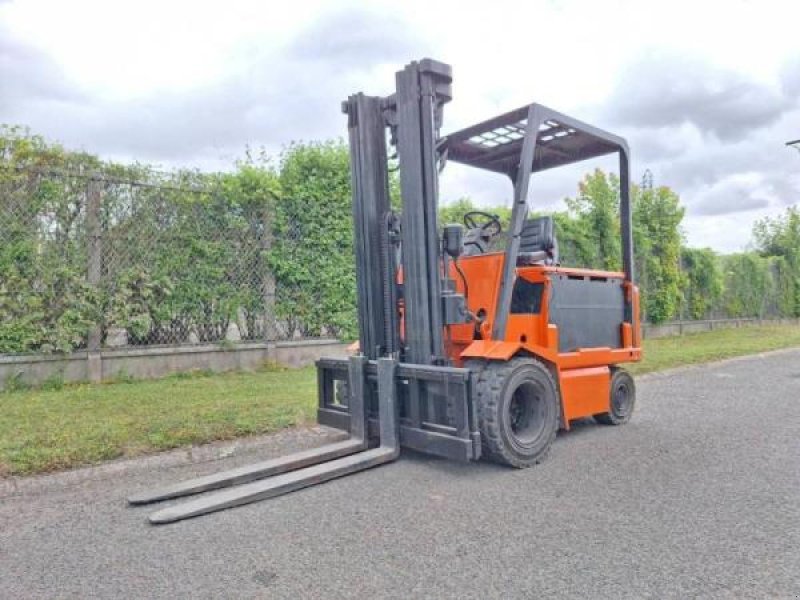 Teleskoplader типа Carer R45N5, Gebrauchtmaschine в senlis (Фотография 1)