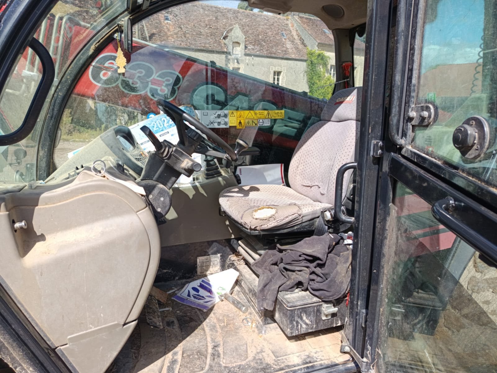 Teleskoplader typu Case IH FARMLIFT 633, Gebrauchtmaschine w Le Horps (Zdjęcie 10)