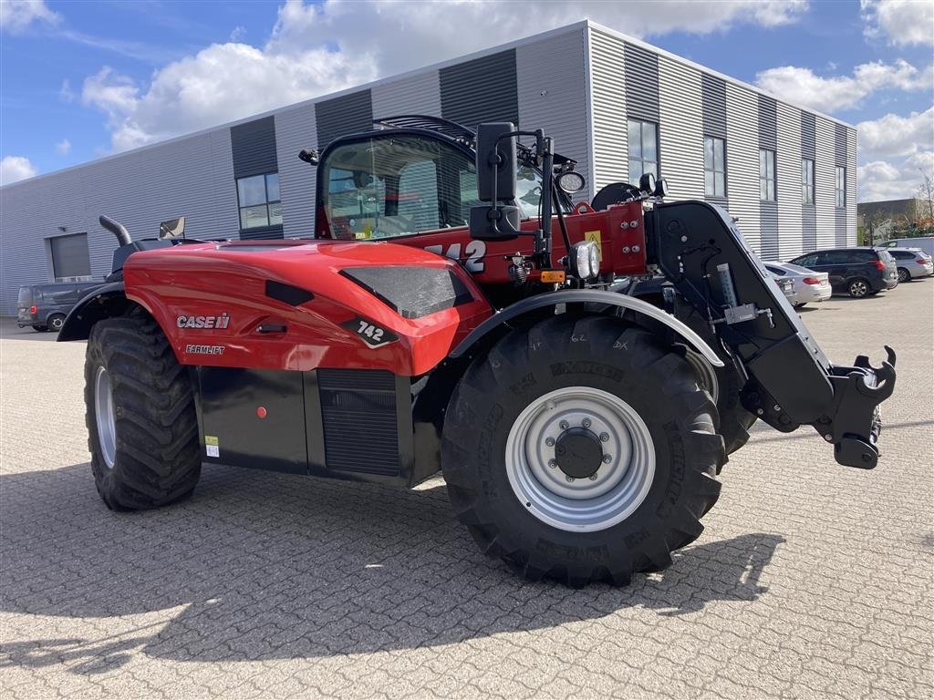 Teleskoplader des Typs Case IH FARMLIFT 742 Ny model, Gebrauchtmaschine in Horsens (Bild 4)
