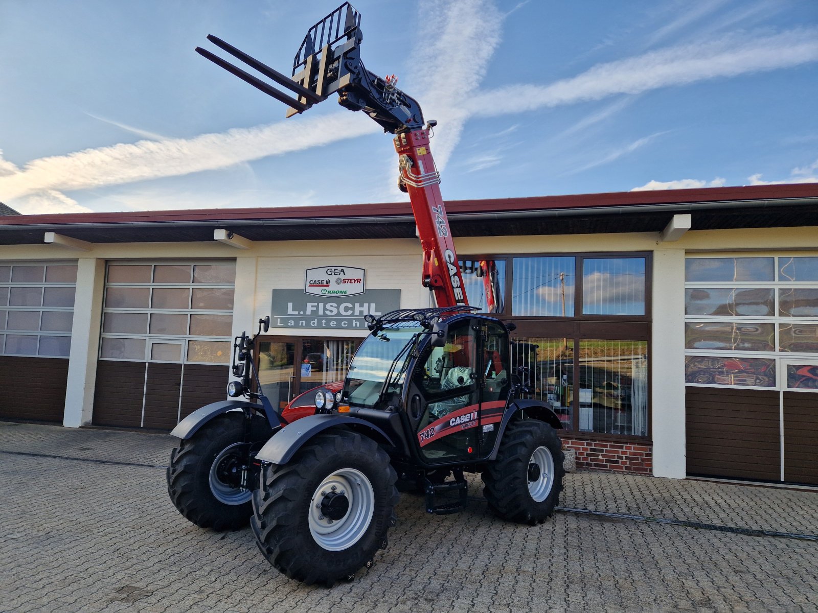Teleskoplader des Typs Case IH Farmlift 742 VORFÜHRMASCHINE, Neumaschine in Viechtach (Bild 1)